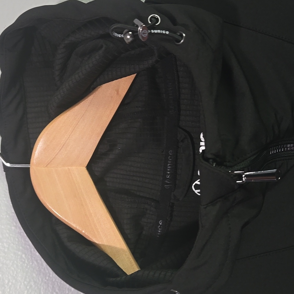 Sunice Black Softshell Jacket In Size Large - Picture 5 of 11